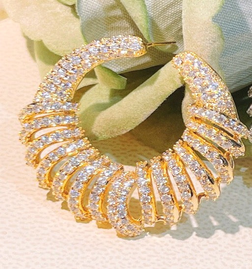 Great Gift Jewelry Set 4 pieces Bracelet Necklace Earrings Ring Semi Circles Design Yellow Gold White Diamond Zircon Gift box