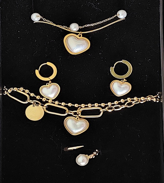 Great Gift Jewelry Set 4 pieces Bracelet Double Layered Necklace Earrings Ring Pearl Heart Love Shape Gold Colour
