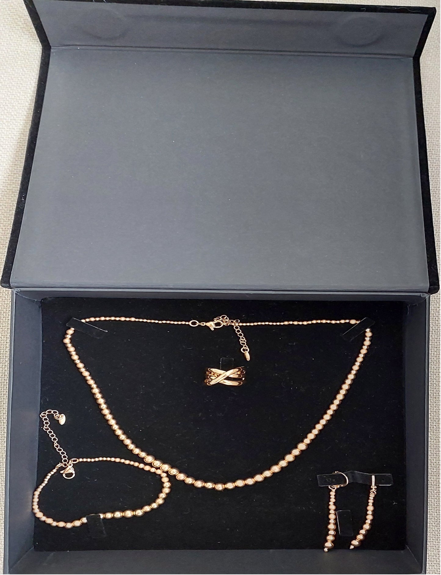 Great Gift Jewelry Set 4 pieces Necklace Earrings Ring Bracelet Gold Plated Small Balls design in Gift Box