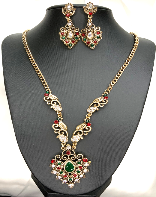 Jewelry Set Baroque Style Emerald Cabochon Gold Color Plated Necklace Earrings Flower Shape